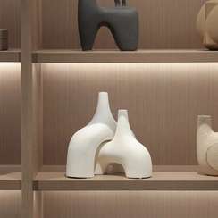 Ваза Narrow mouth wide body vase A