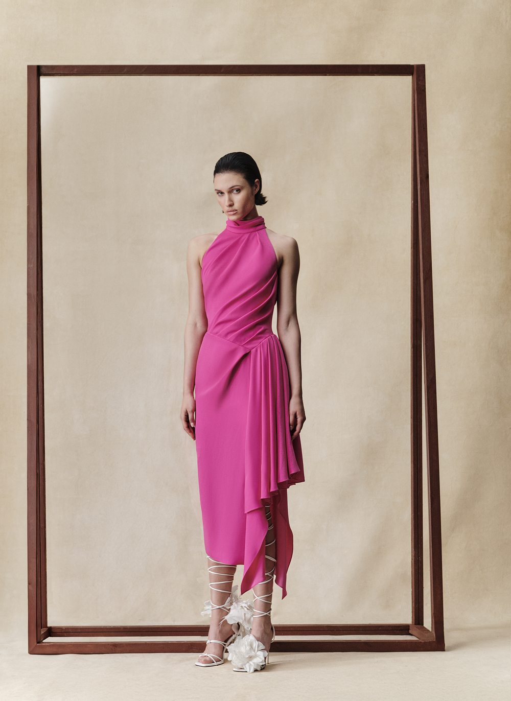 Платье миди из вискозного крепа с драпировкой