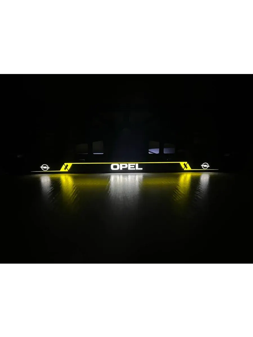 Рамка с LED подсветкой надписи. OL Opel.