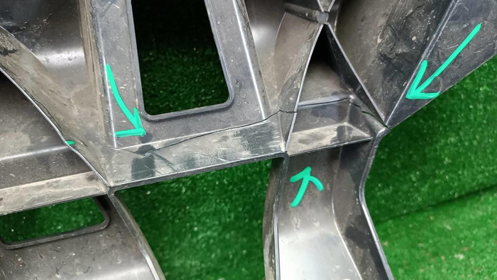 Кронштейн заднего бампера BMW X6 F16 (2014-2020)