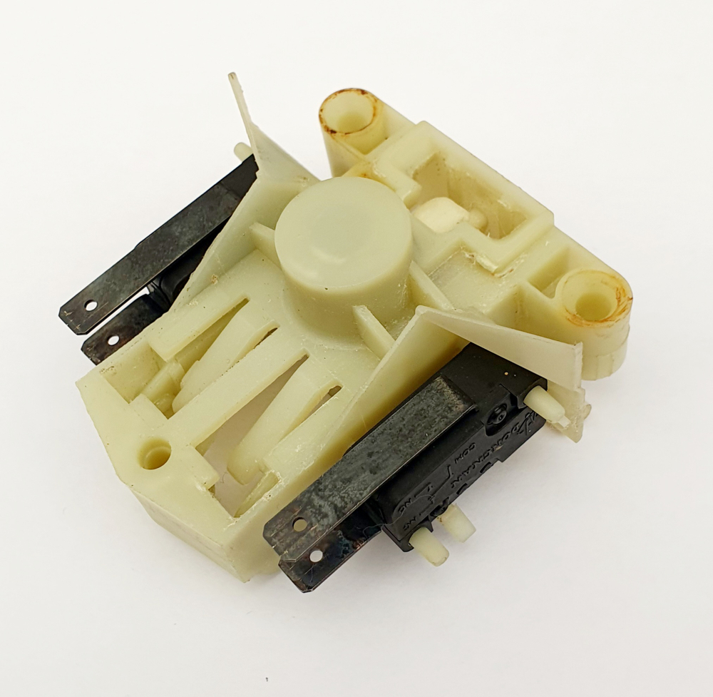 Замок двери посудомоечной машины MIDEA, Gorenje, Hansa, Krona 17476000007454