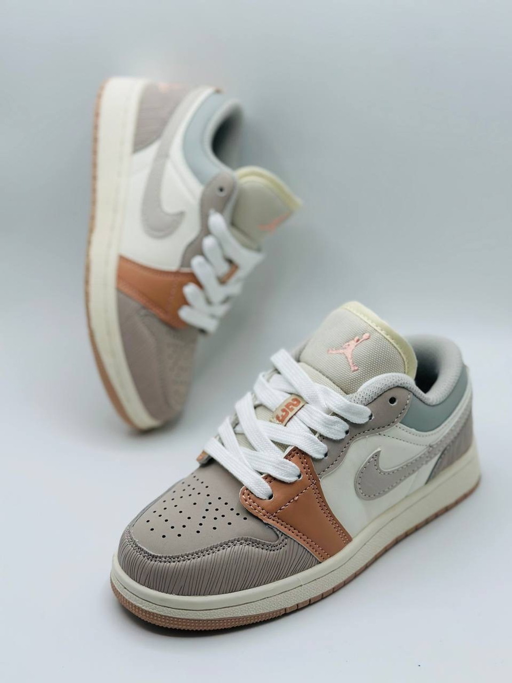 Детские кроссовки Nike Air Jordan Low