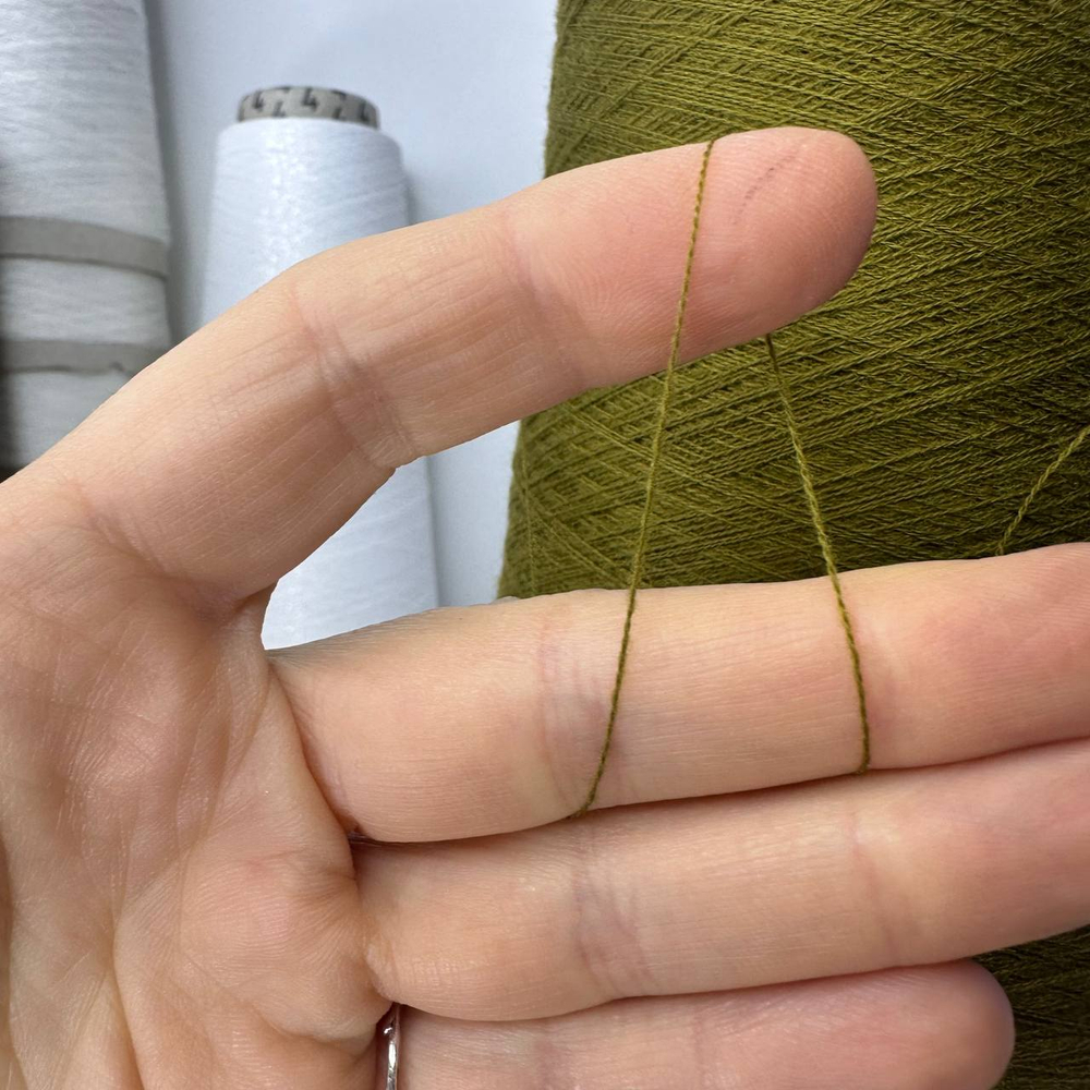 KING - Botto Giuseppe; 30% кашемир, 70% меринос; 2400м/100гр (2/48); цвет: хаки, оливка