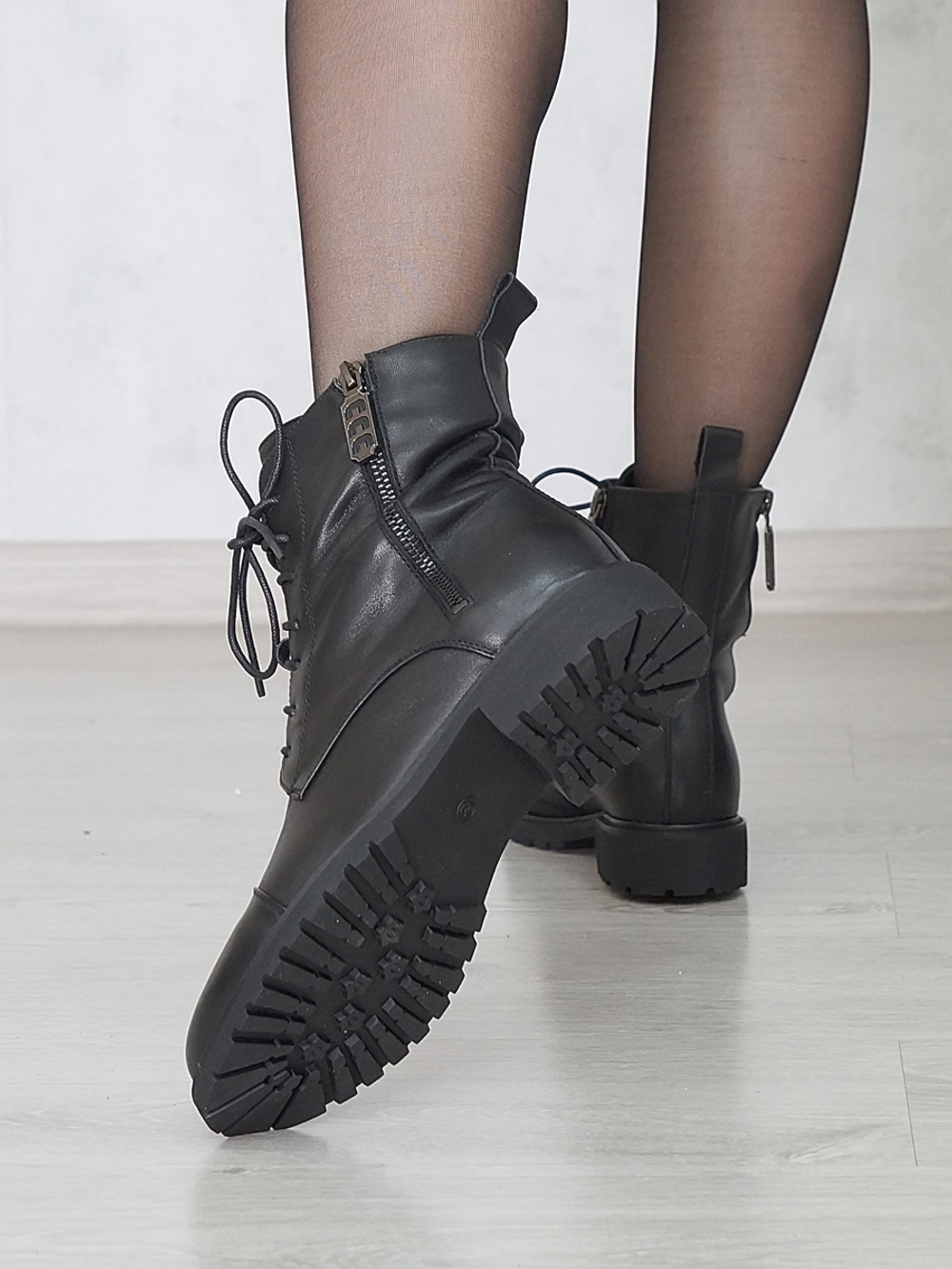 Ботинки женские зимние CARDICIANA A1399-1