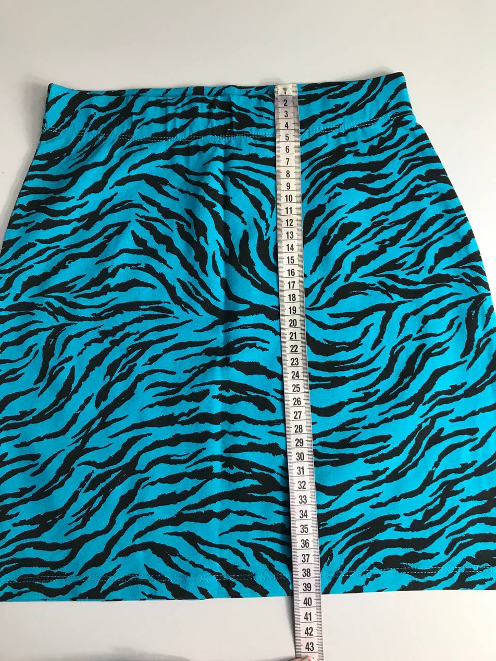 Юбка Clockhouse яркая, по бедрам 44 размер