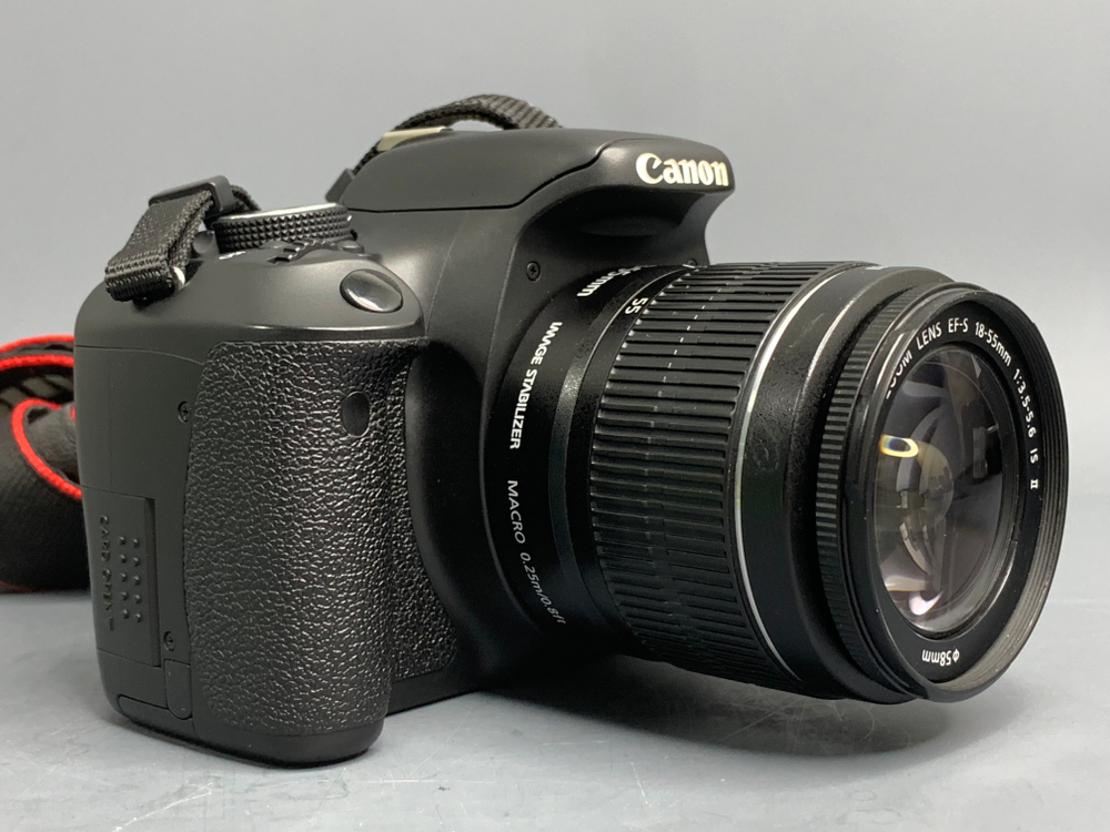 Canon 600D kit 18-55mm IS ll 50 кадров