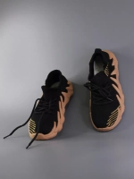 Кроссовки Изики детские - Yeezy boost- черно-коричневые