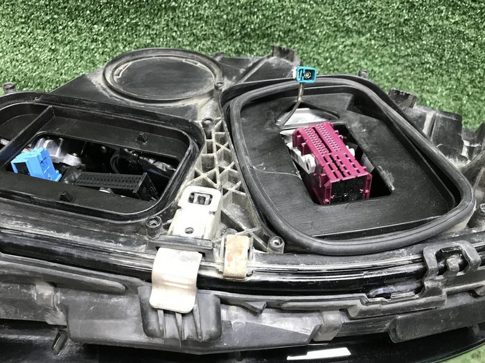 Фара правая Mercedes S W223 (20-нв) Digital Light