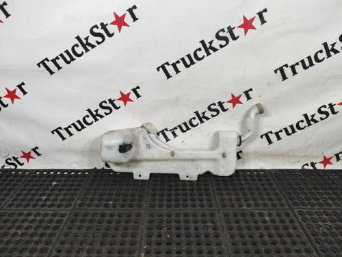 Бачок омывателя лобового стекла 2023г.