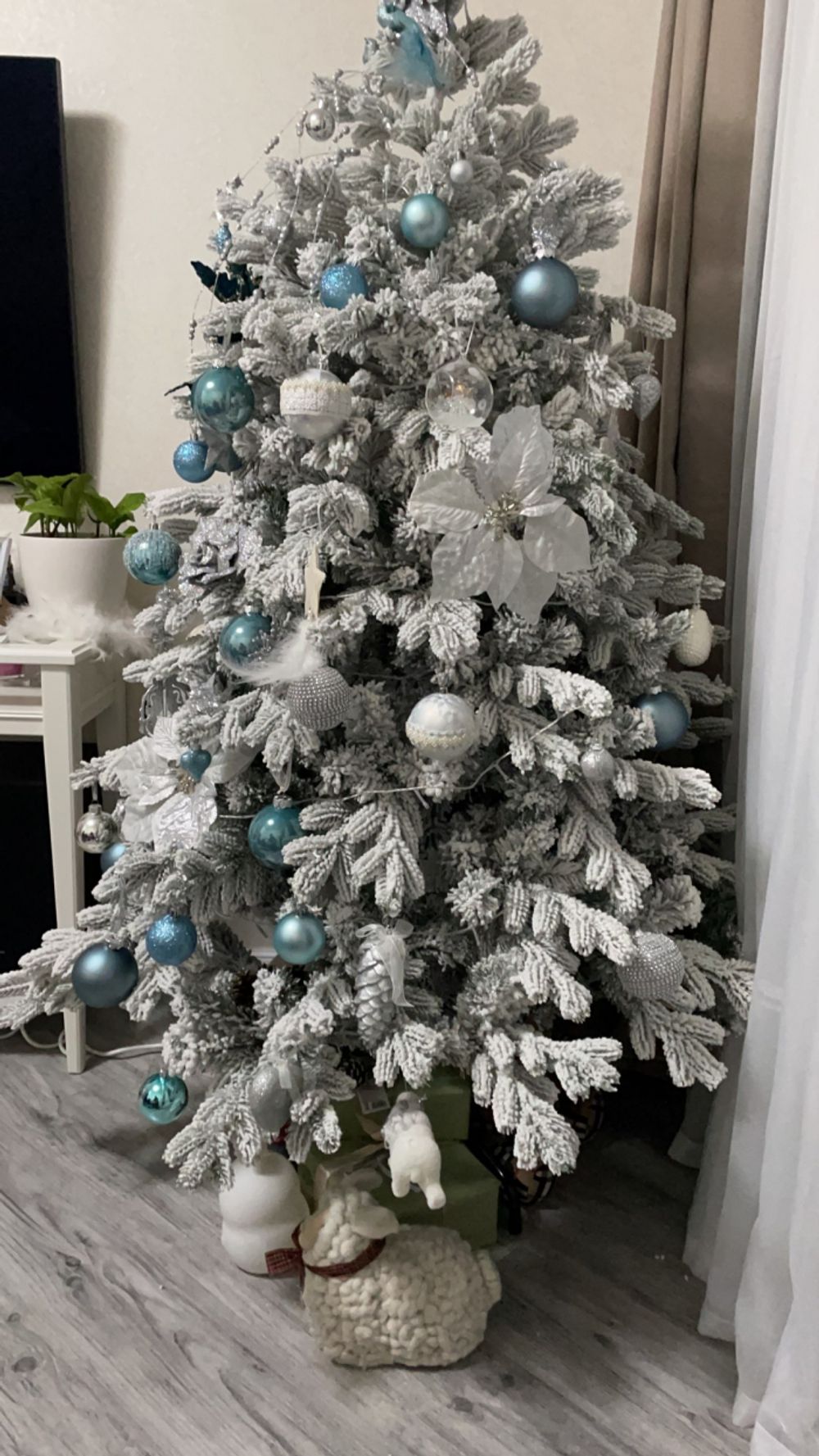 Заснеженная елка «Аляска» (Литая+пвх) 270 см / 2.7 м