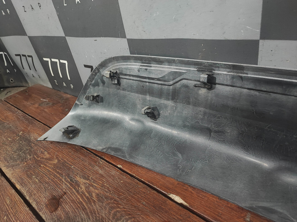 Накладка заднего бампера Mitsubishi Outlander 3 18-нв Б/У Оригинал 6415A090ZZ