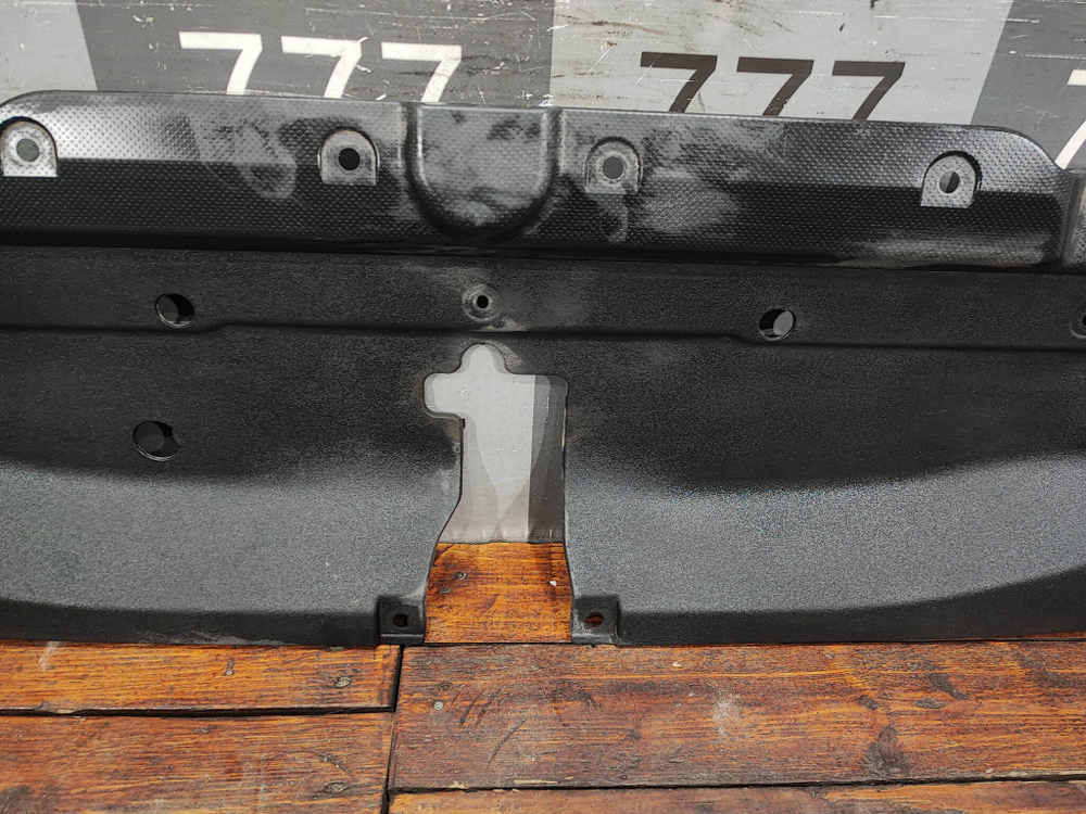 Кожух замка капота Toyota Land Cruiser Prado 150 17-24 Б/У Оригинал 5329260200