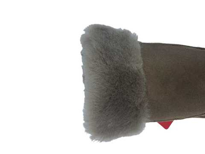 Варежки. Женские. Материал верха: Дубленка. Подклад: Дубленка. В упаковке 10 шт, разные цвета.