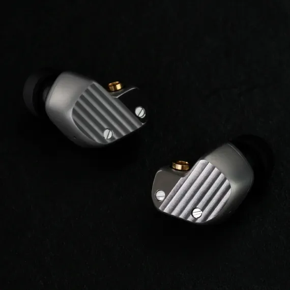 Final Audio A10000 Silver