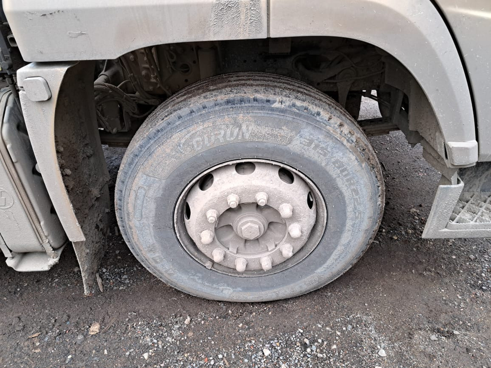Shacman (Shaanxi) SX* 6x4 Седельный тягач SX42584V324 (Дизельный, 11,6 л, 423 л.с., МТ)