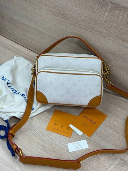 Сумка-мессенджер Louis Vuitton