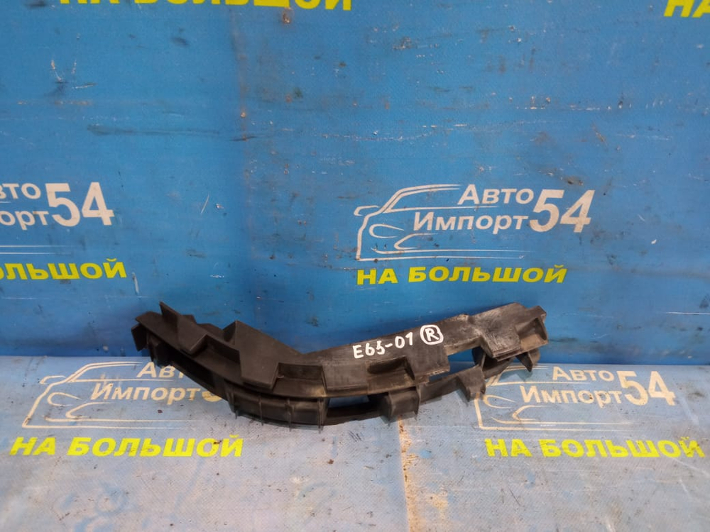 Крепление бампера заднее правое BMW 7-Series 2004