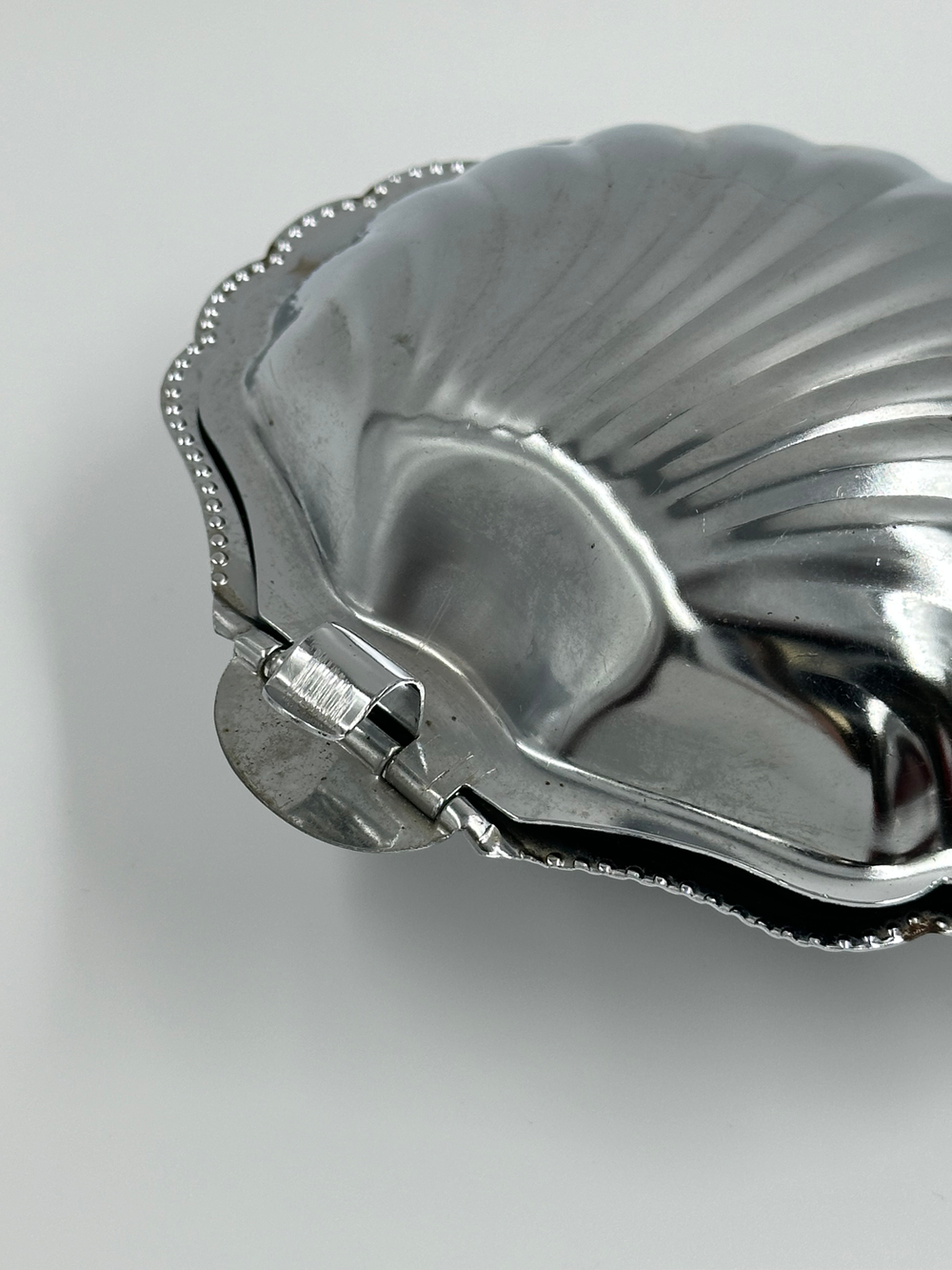 Икорница в виде ракушки