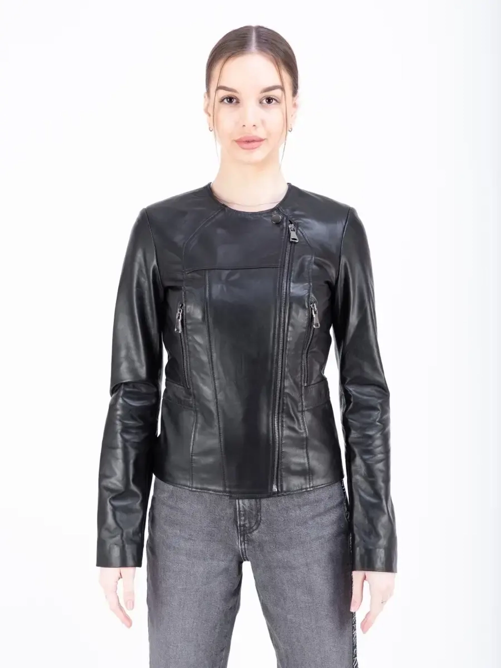 Куртка женская кожаная короткая