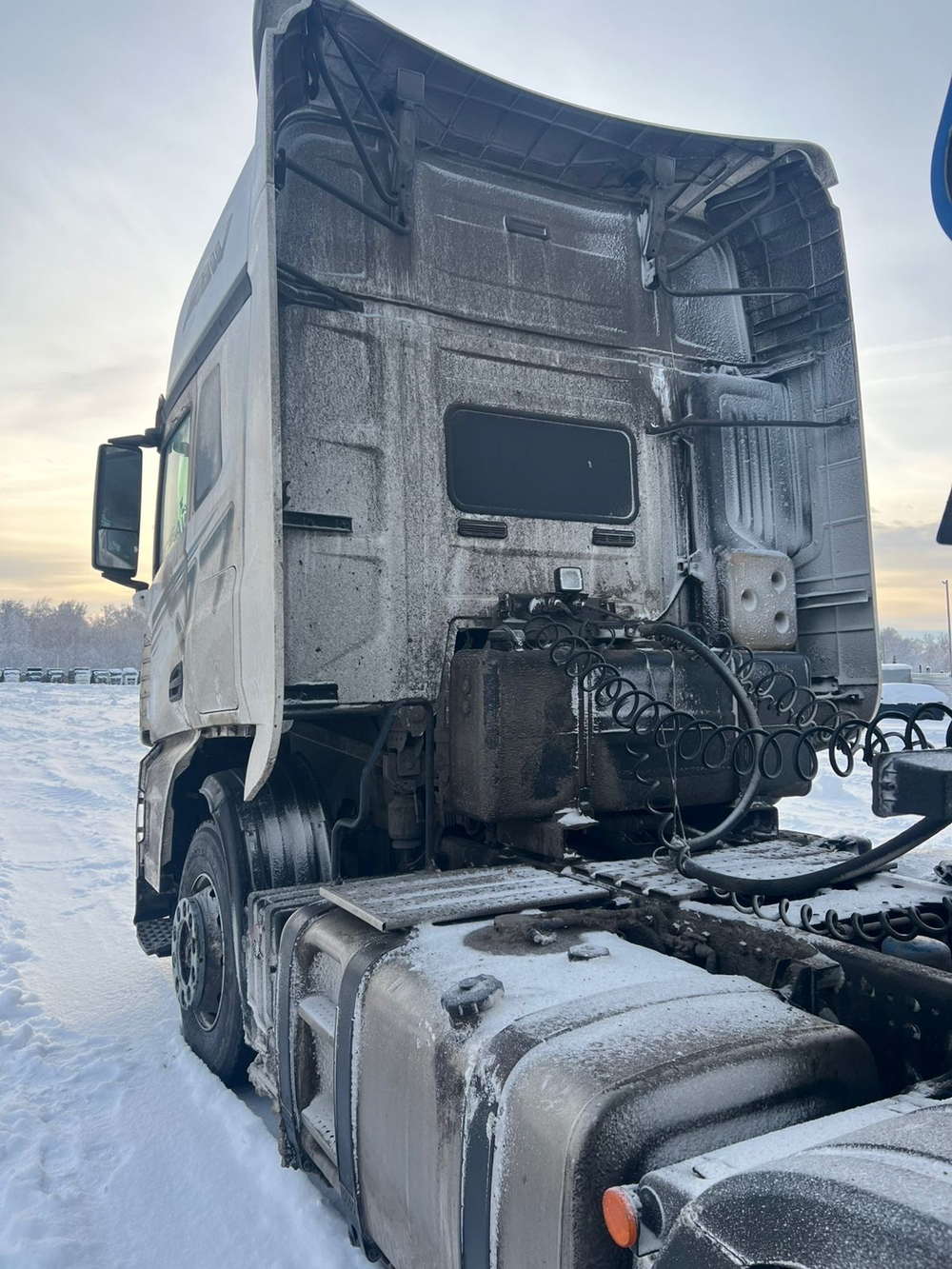 FAW J7 6x4 Седельный тягач CA4250P77K25T1E5 (Дизельный, 12.5 л, 553 л.с. АТ)