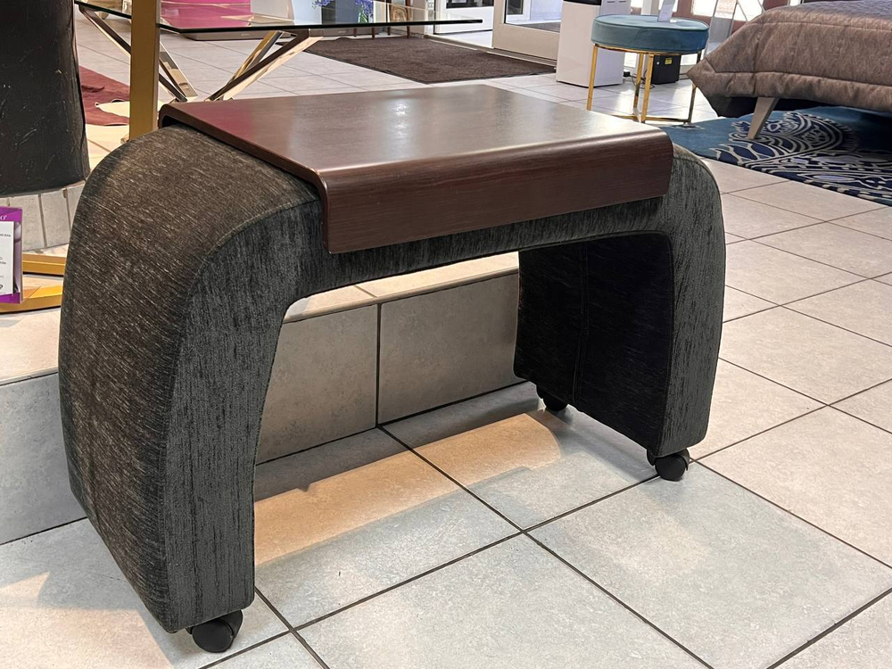 FAMA HUGO Стол на колесах с дер. столешницей