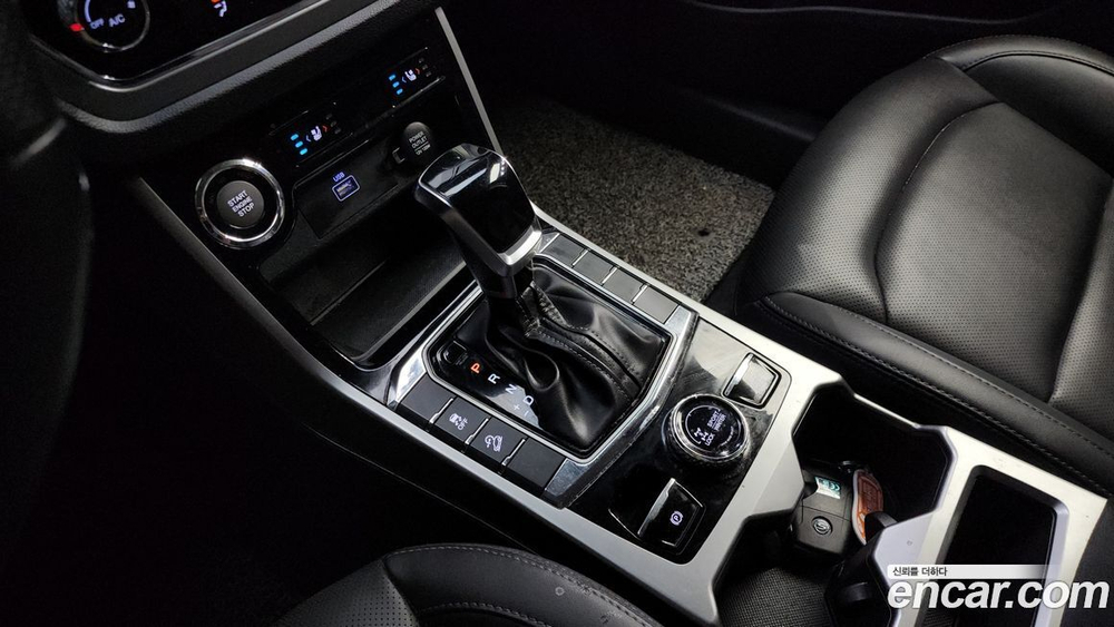 KG Mobility (Ssangyong) Beautiful Korando Дизель 1.6 4WD 딜라이트 Plus (08.2019)