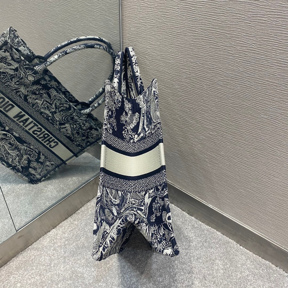 Christian Dior Book Tote 36 cm