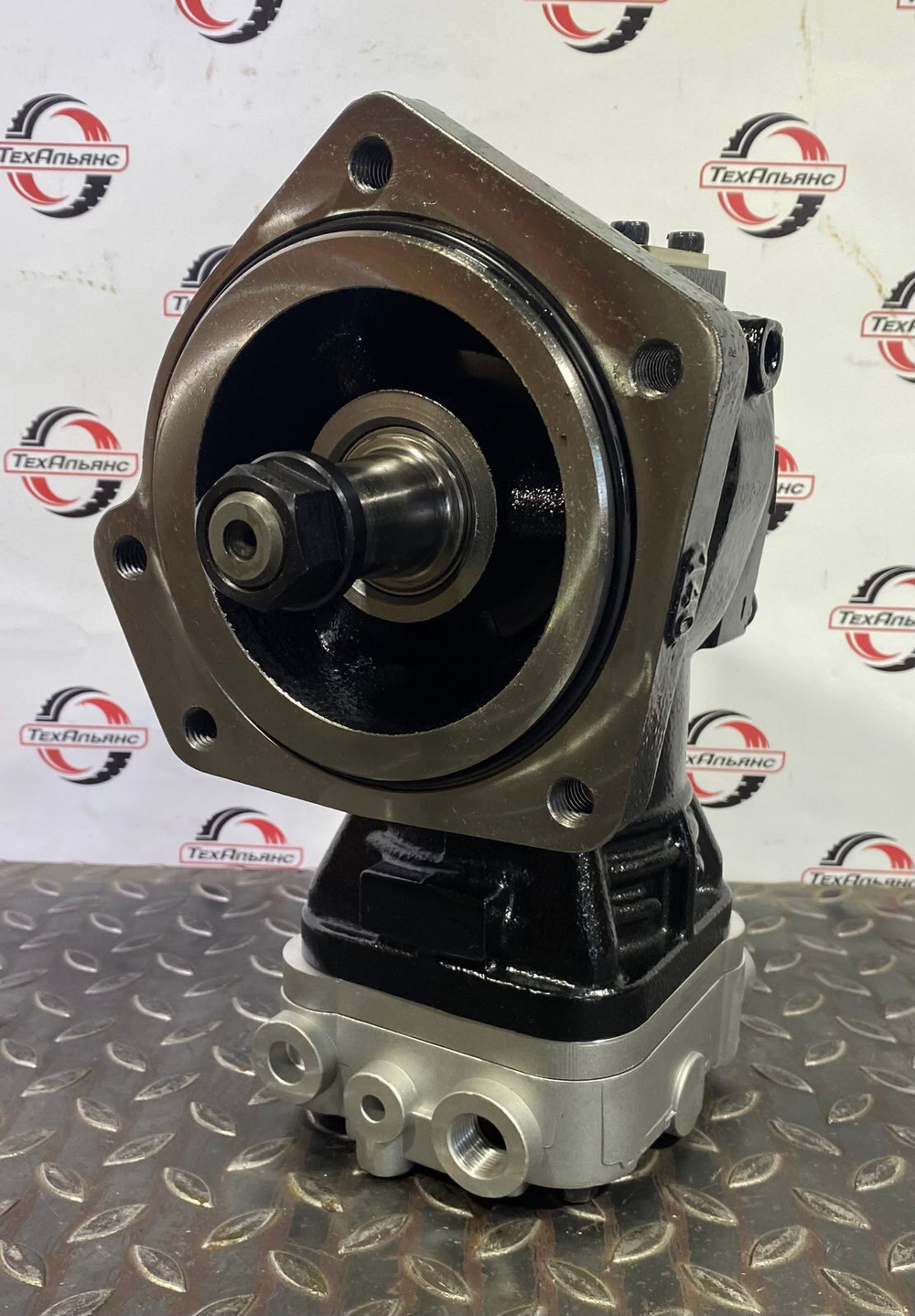 Компрессор 11118572