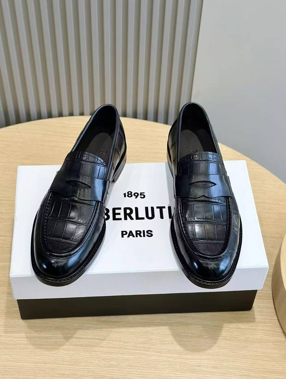 Лоферы Berluti