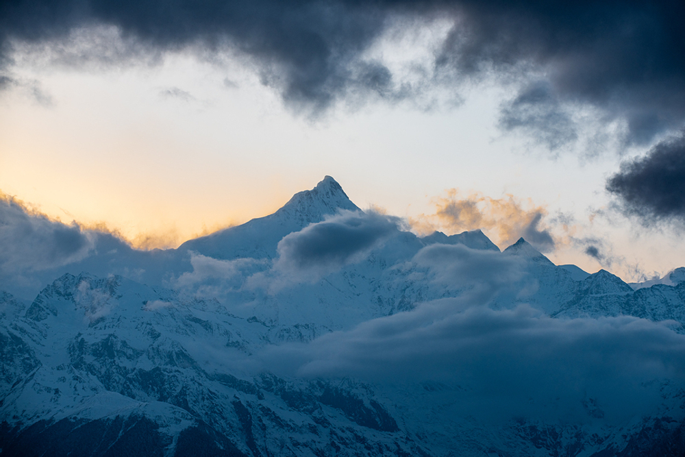 Кавагебо — вершина, которую защищают боги.