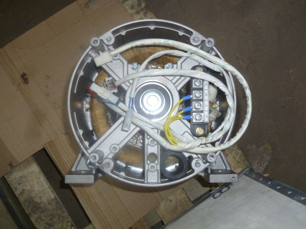 Генератор трехфазный синхронный (открытое исполнение) SDG 10 000 (380V)