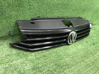 Решетка радиатора VW Passat B8 (2014-2020)