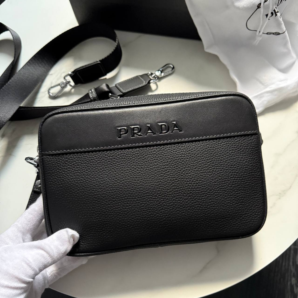 Сумка-мессенджер Prada