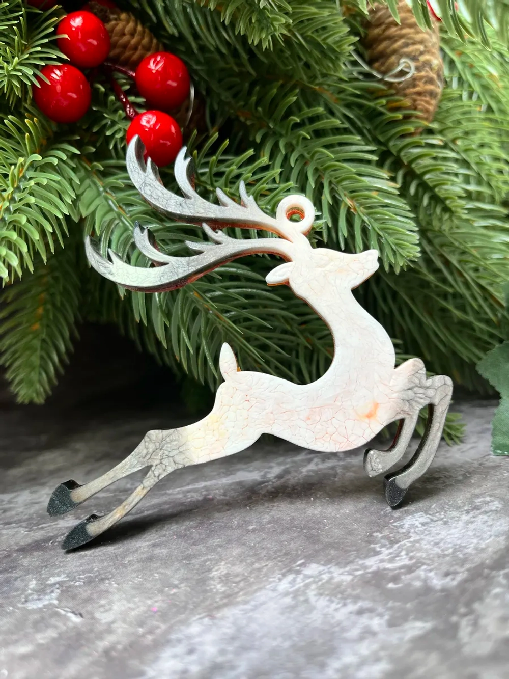 Новогодняя елочная игрушка Олень
