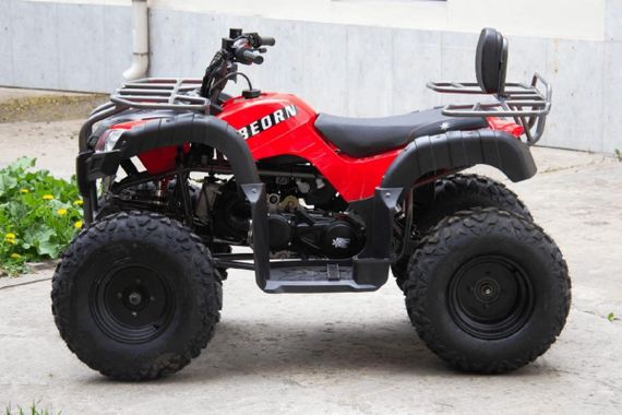 Квадроцикл UNIVERSAL Bull 200