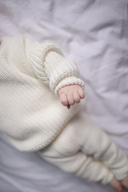 Джемпер вязаный oversize экрю