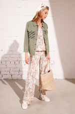 3606 Брюки женские (молочно-цветочный принт)