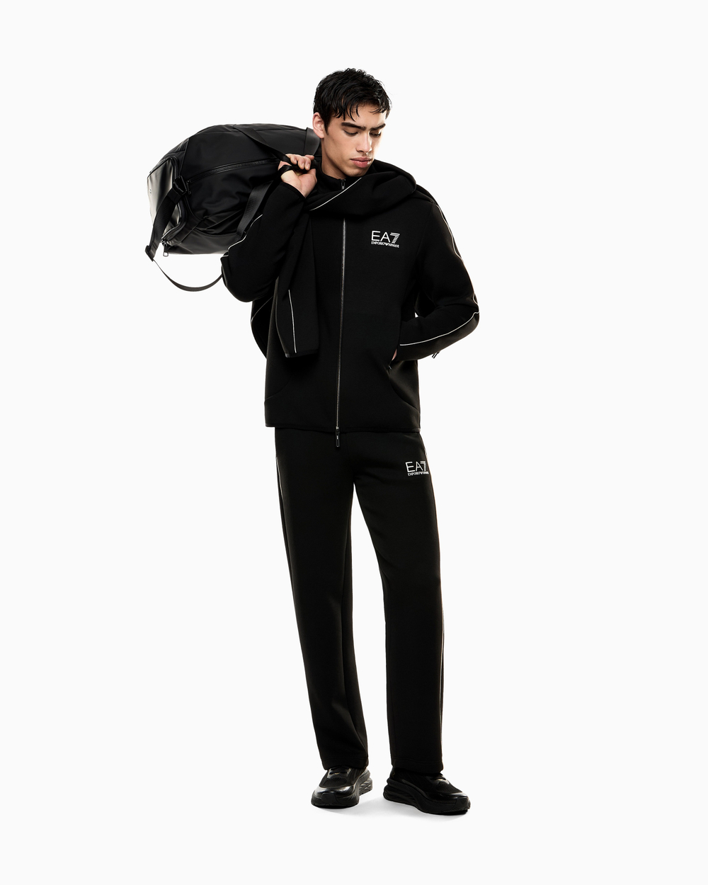 Брюки мужские EA7