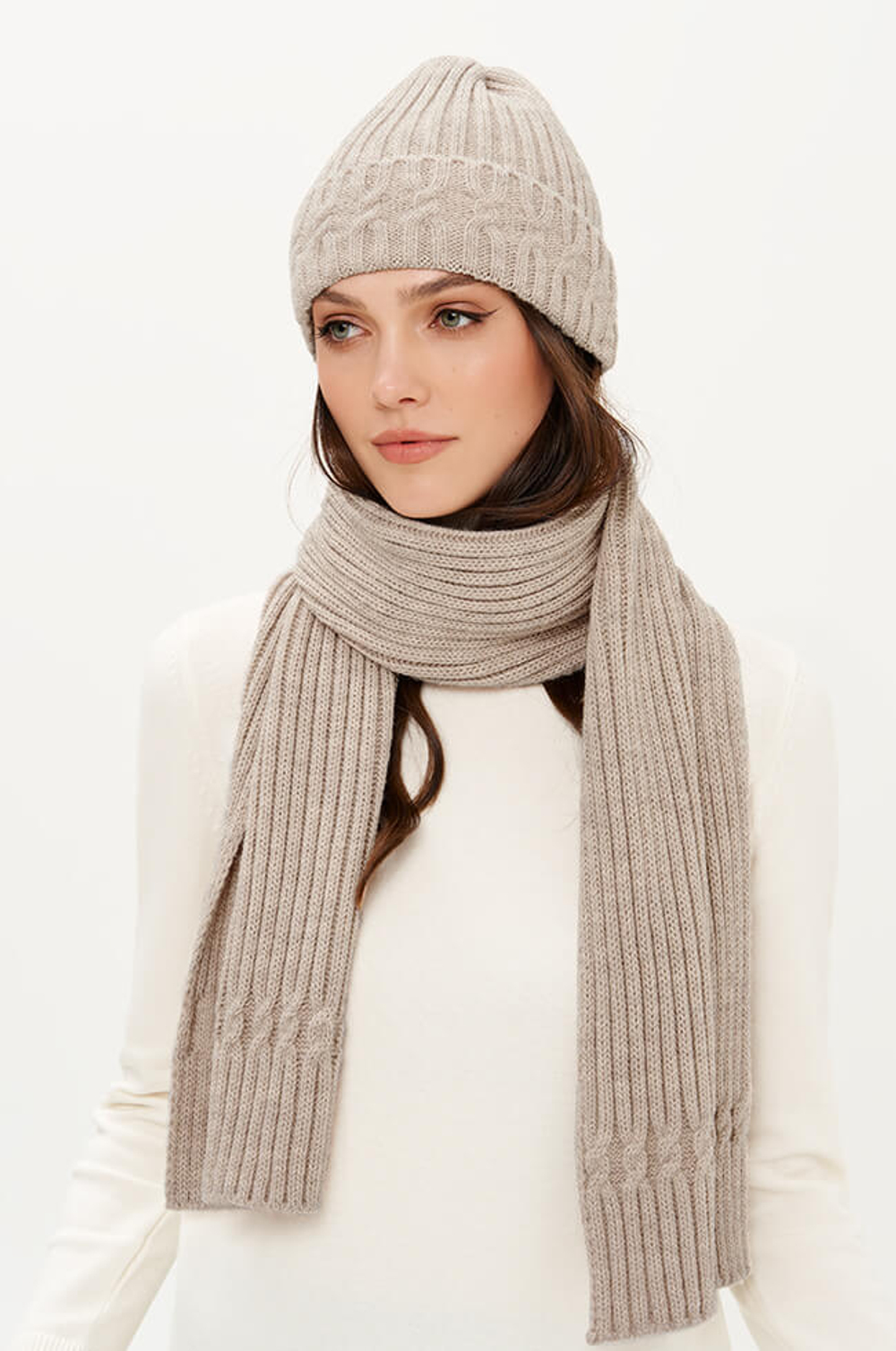 8424 Шарф женский (бежевый)