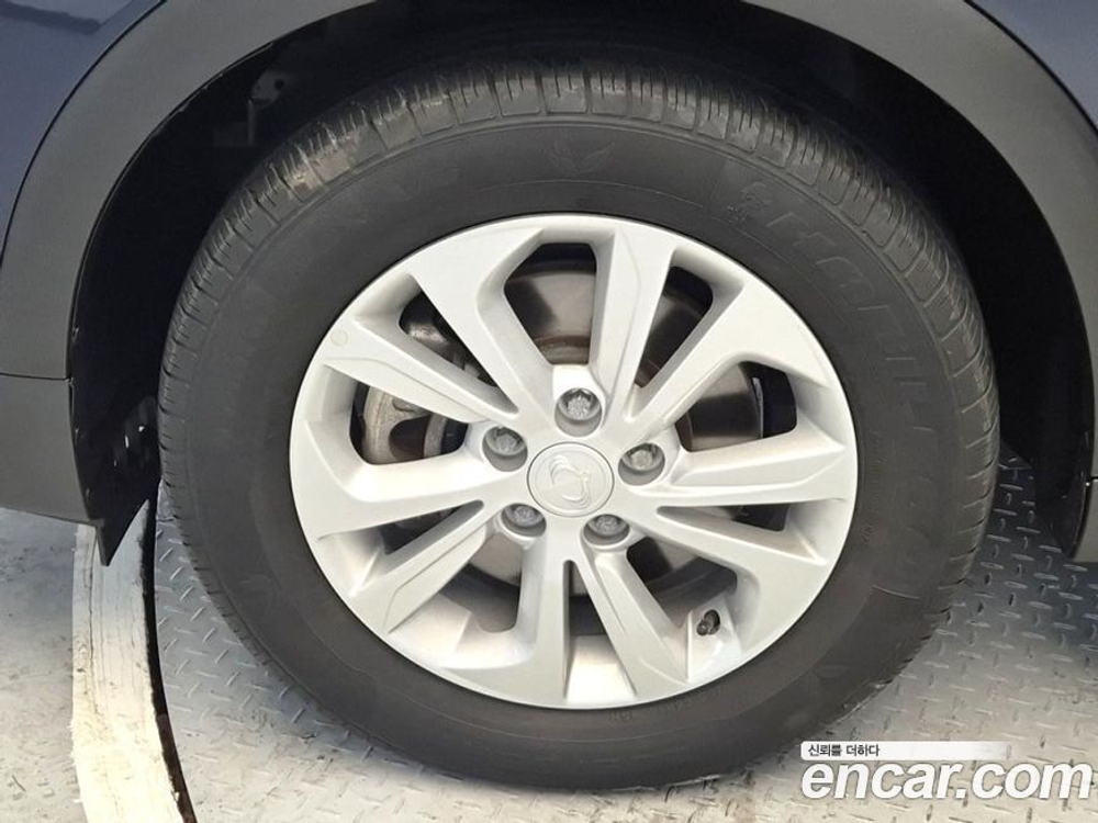 KG Mobility (Ssangyong) Very New Tivoli Дизель 1.6 2WD (08.2019)
