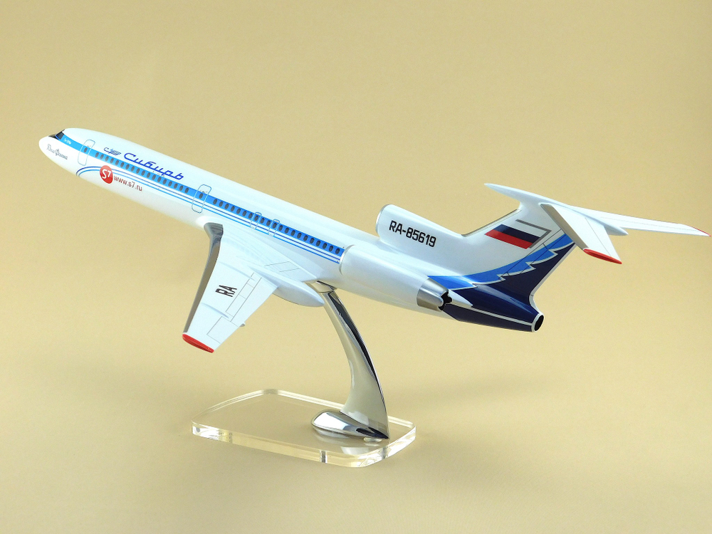 Модель самолета Ту-154М (М1:100, Сибирь, RA-85619, Юлия Фомина)