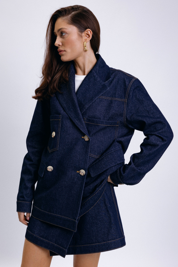 Джинсовая куртка