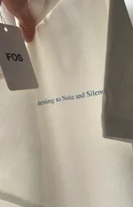 Футболка FOS Listening to Noise and Silence белая