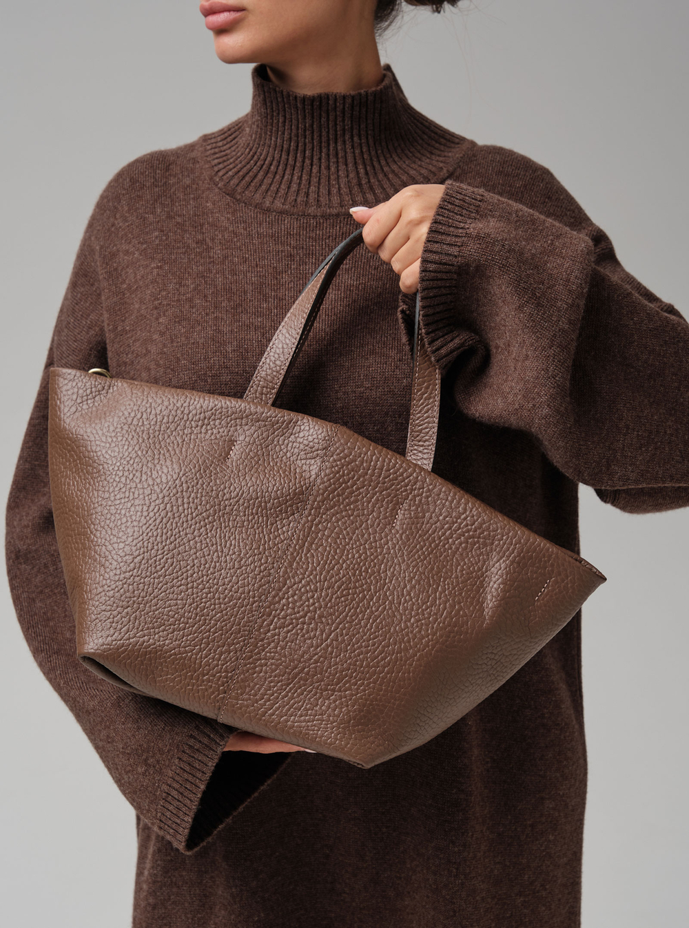 Кожаная сумка Azaro 31355 коричневый какао