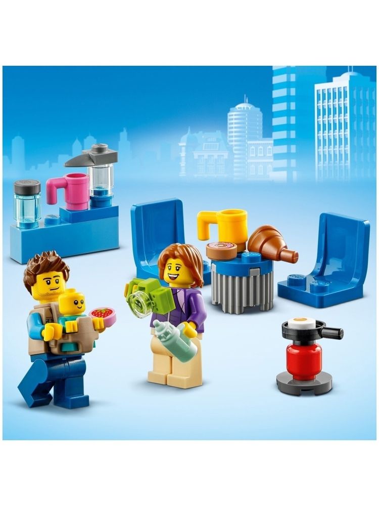 Конструктор LEGO City 60283 Отпуск в доме на колёсах