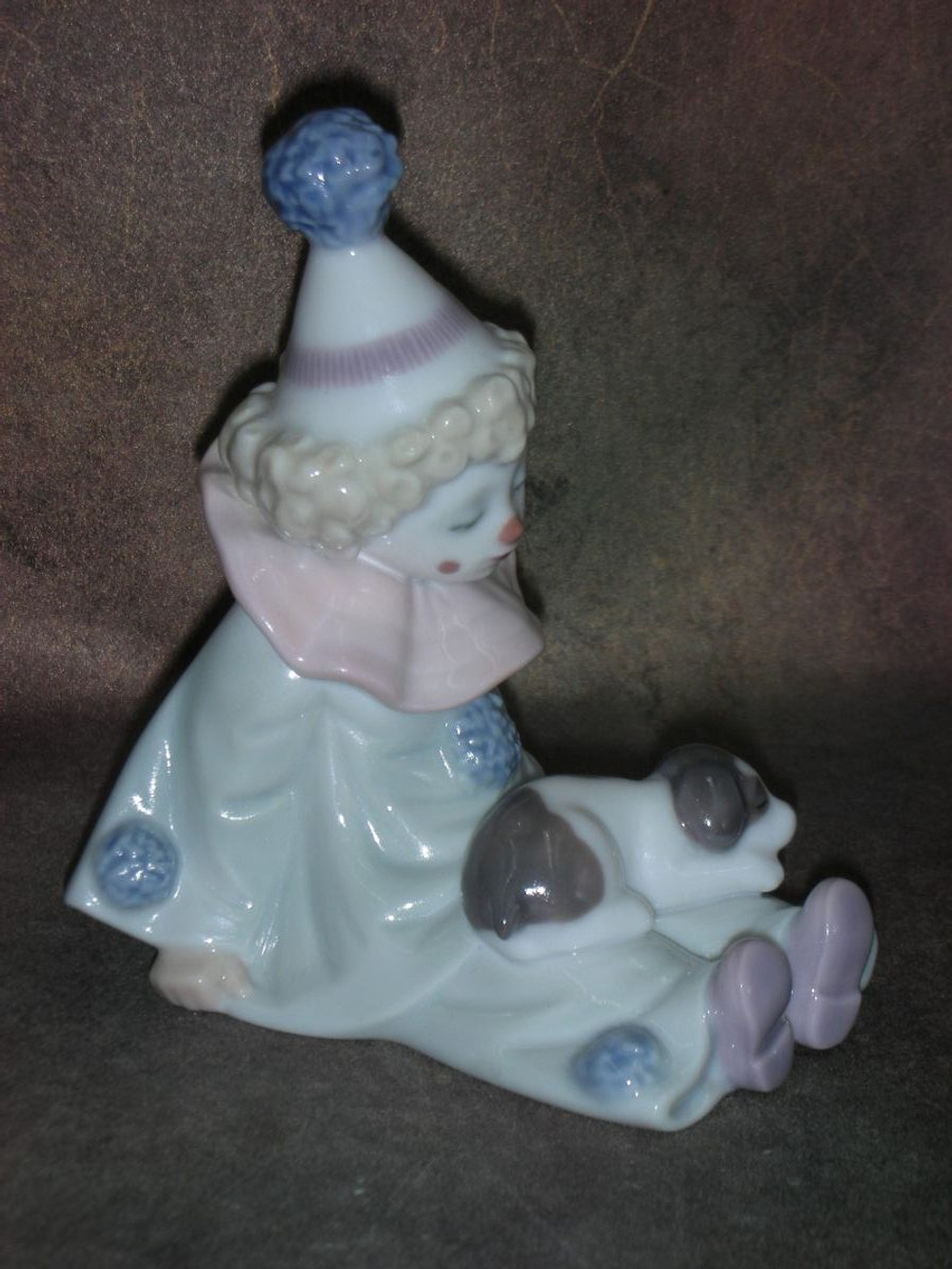 Статуэтка. Фарфор. Клоун Пьеро со щенком. Lladro. Испания