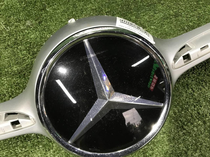 Накладка решетки радиатора Mercedes CLS W218 C218 (2014-2017)