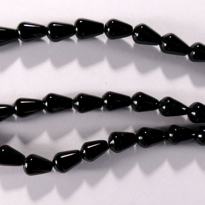 Бусина из оникса черного, фигурная, 6x9 мм (капля, гладкая)