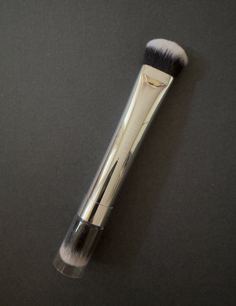 Кисть универсальная Haus labs by Lady Gaga