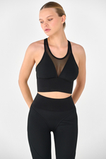 Топ-бра фигурным декольте с чашками с сеткой